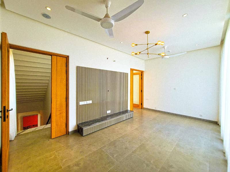 Beautiful Design One Kanal Powder Shade Bungalow Available For Rent Near Big Park 24
