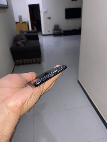 iphone 11 pro 256gb Pta approved dual sim 9