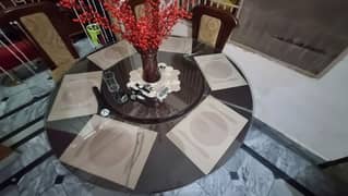 Round wooden dining table with movable top and thick glass 0