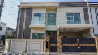 10 Marla Corner House For SALE In PIA Housing Scheme Hot Location 0