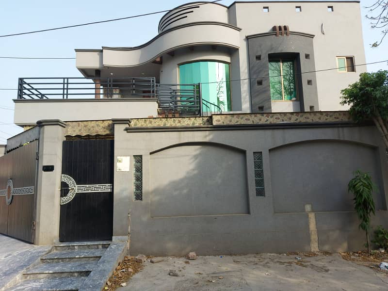 22 Marla Corner Semi Commercial House For SALE In Johar Town Hot Location 2