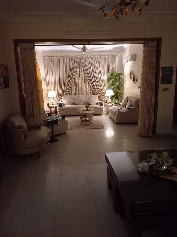 10 Marla Double Storey House For SALE In Faisal Town Hot Location 0