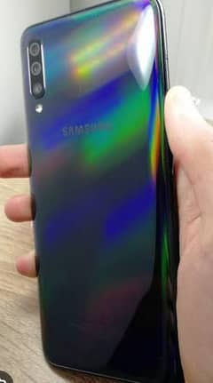 Samsung galaxy a70 selling 0