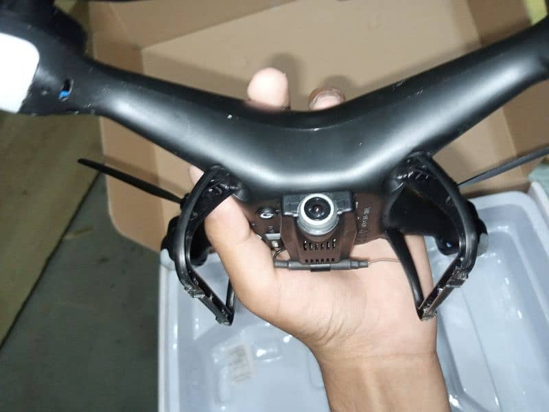 Holy Stone HS110D with 1080p quality camera unused new condition drone 6