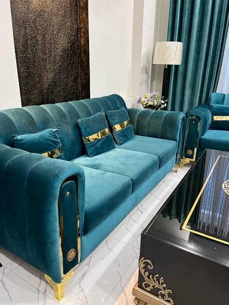 Luxury Sofa Set 0