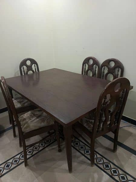 Elegant Used Dinner Table Set For Sale Urgent 1