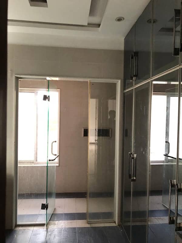 1.5 Kanal Upper Portion With 3 Bedrooms For Rent In DHA Phase 5 Separate Entrance 19