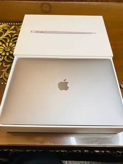 MacBook Air M1 2020 8/256 GB 13.3” Retina Display