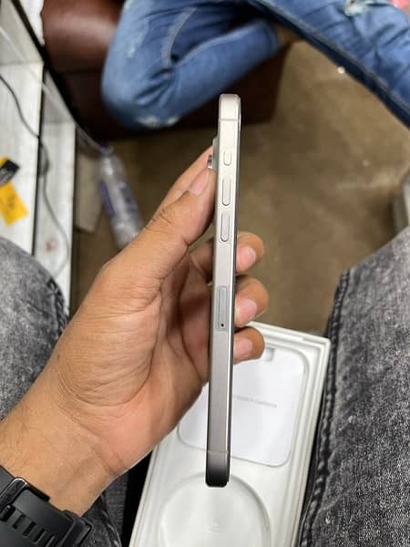 IPHONE 15 PRO MAX 256GB PTA APPROVED 1
