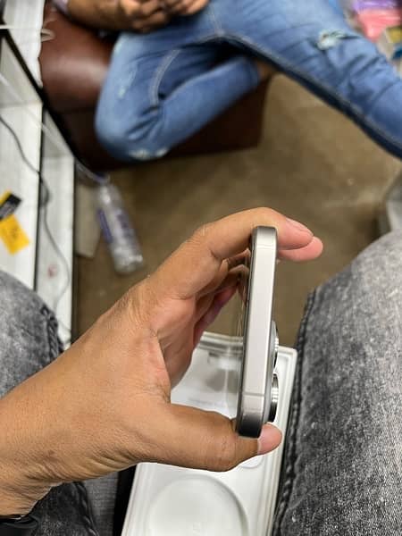 IPHONE 15 PRO MAX 256GB PTA APPROVED 3