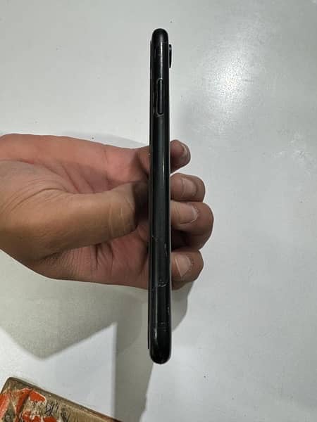 iphone xr 64gb 10by9.5 5