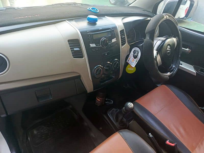 Suzuki Wagon R 2019 16