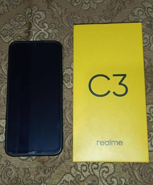 Realme C3 with Box and original Charger. 3