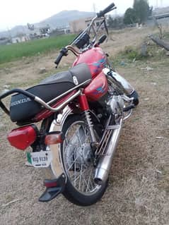 I am selling my bike pak hero 2015 model 0