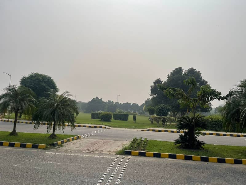 9 Marla Plot Available For Sale In Bankers Avenue 2