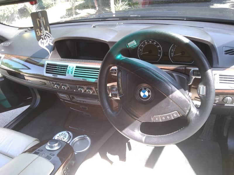 BMW 7 SERIES 10