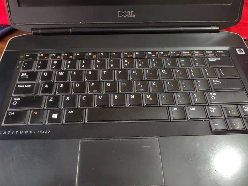Dell laptop i5 3gen 1