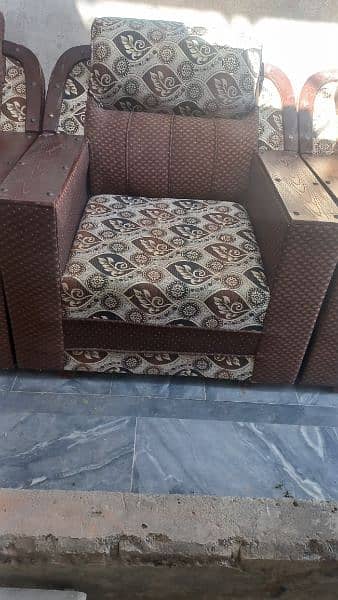 almost new 5 seater sofa for sale 2