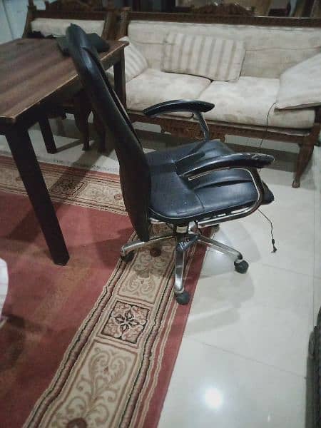 Revolving Chair Imported 4