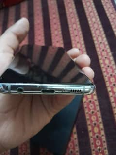 Samsung s10 8/128 in good condition