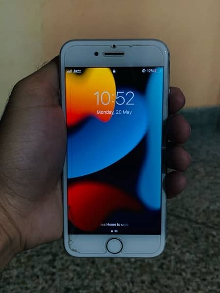 iphone 7 PTA approved 128gb silver colour 6