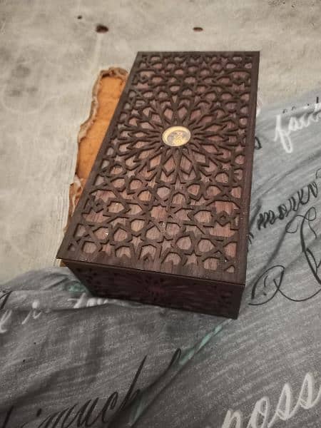 Artistic Heavy Wood Gift Box 5