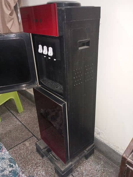 Water Dispenser for sale hot & cold 6