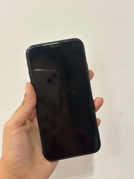 iphone XR dual Pta approved 64 gb 3