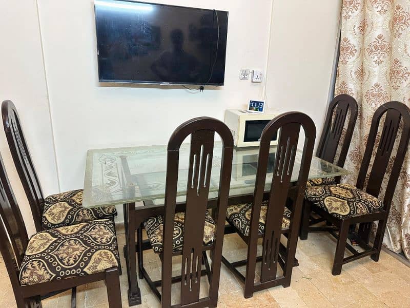dinning table with 6 chairs 11
