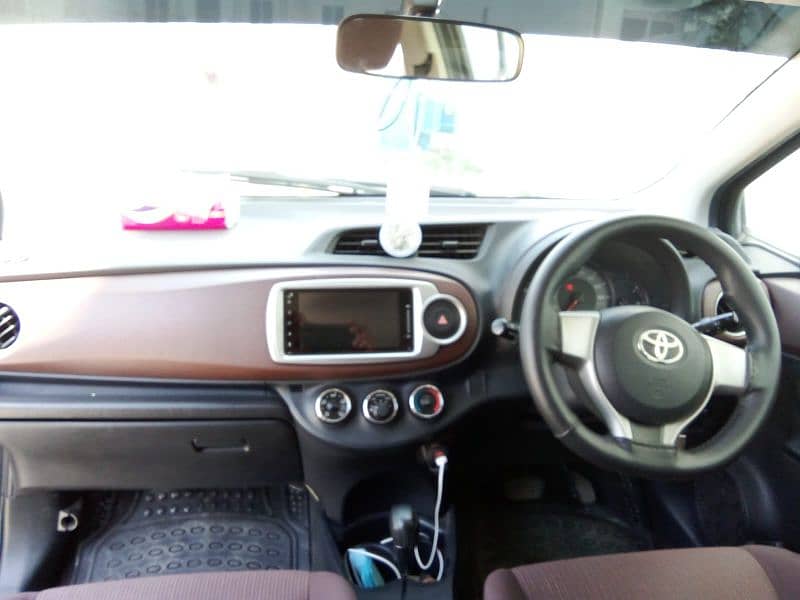 Toyota Vitz 2012 2