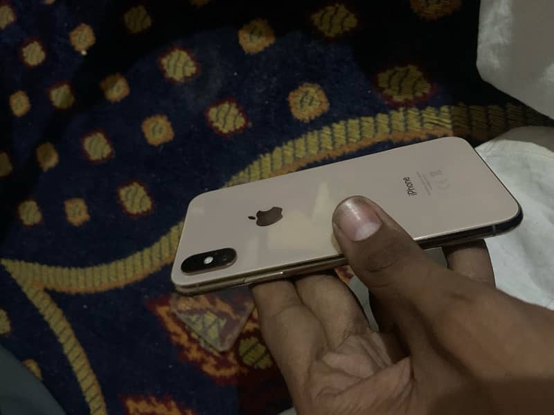 iphone xs 64 GB 4