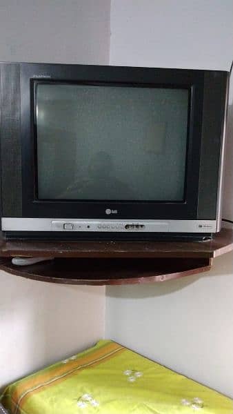 selling Single bed or T. v 1