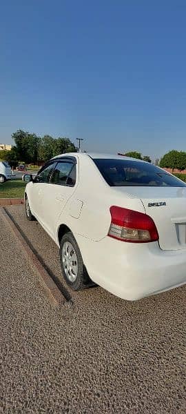 Toyota Belta 2010 3