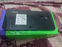 INFINIX HOT 30PLAY 4+4 / 64 condition 10 by 10 box sat ha