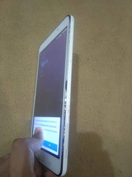 Samsung Galaxy tab 4 3