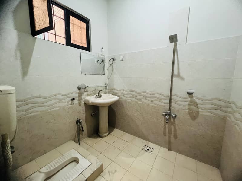 6 Marla Used House For Sale In Sabz Ali Khan Town. 15