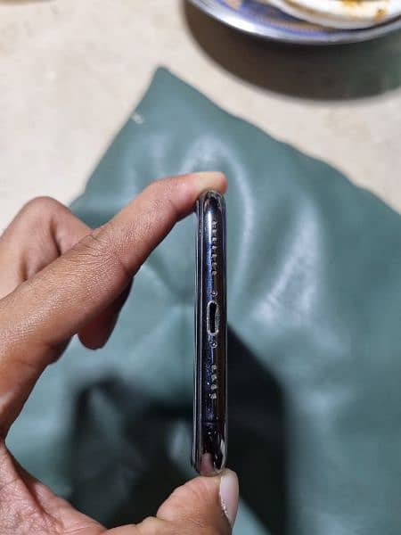 I phone xs max pta approved 4