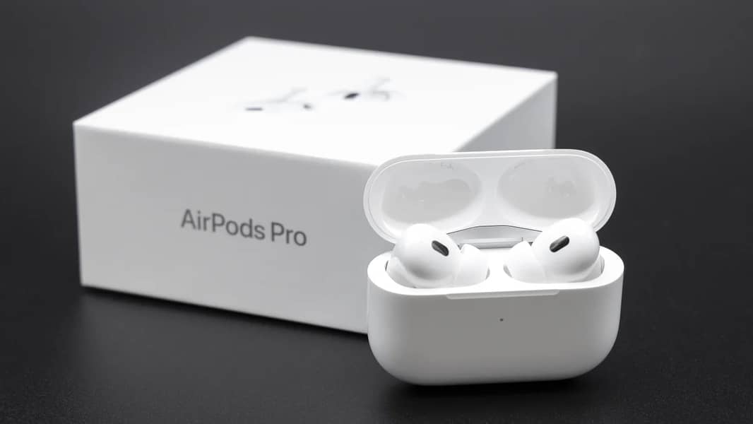 Apple_AirPods Pro with_MagSafe Charging Case, 2nd Gen 1