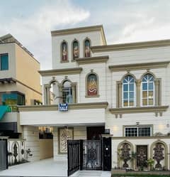 10 MARLA SPANISH DESIGNER HOUSE FOR SALE IN BAHRIA TOWN LAHORE