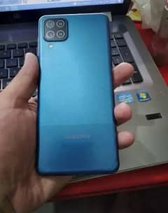 Samsung a12 4+4/128 with full box