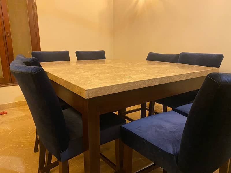 Almost new dining table 1