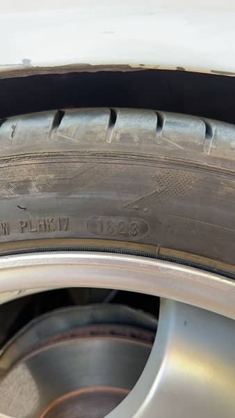 215/45/17 tyre 2
