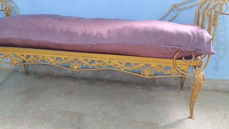 IRON SOFA 3 SEATER( DEEWAN) EXCELLENT CONDITION 3