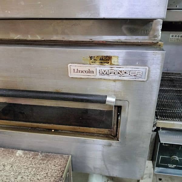 2 pizza Convair oven for urgent sale 2