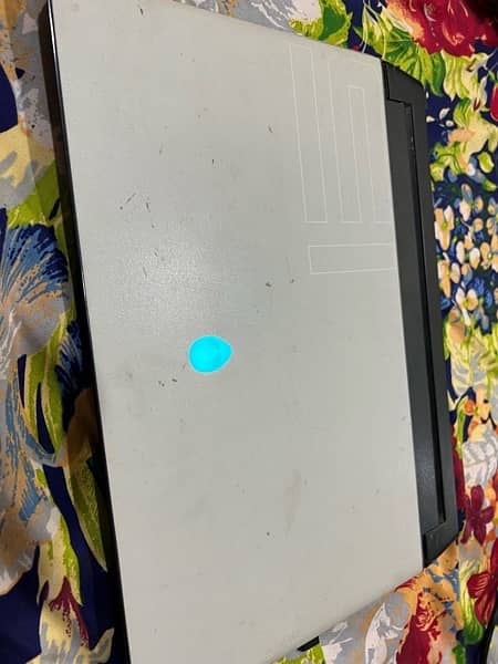 Alienware M15 R2 core i7 9th gen 512 gb 4k oled read add 2