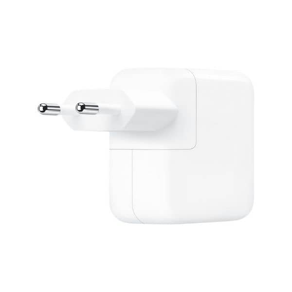Dual C-port IPhone charger 1