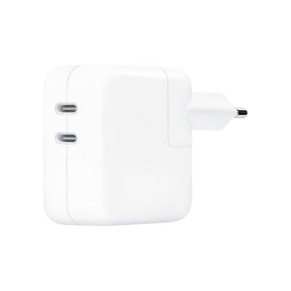 Dual C-port IPhone charger 4