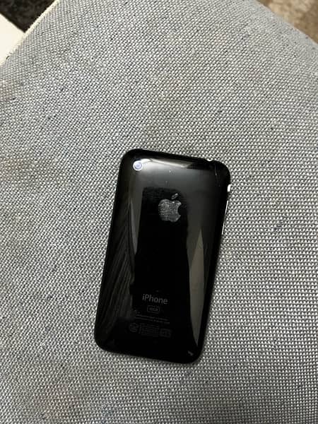 iPhone 3G | Collector’s Gem 11