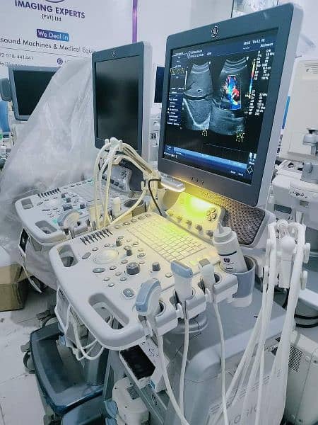 Ultrasound and Color Doppler GE Logiq P6 with 4D configurations 3