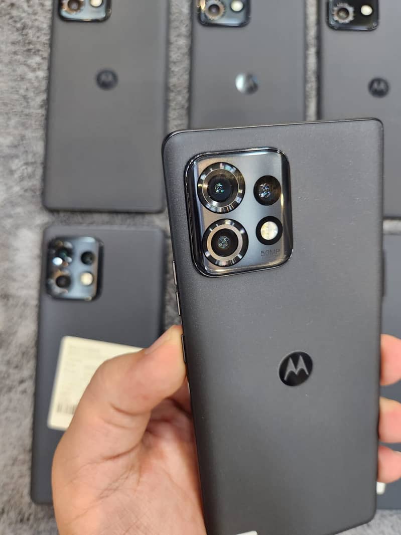 Motorola EDGE Plus 2023 1